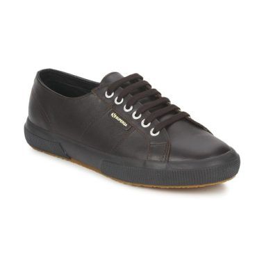 Sneakers Uomo Superga 2750 Marrone - Scarpe casual eleganti, ideali per ogni occasione. Combinazione perfetta di stile e comfort, queste sneakers in morbido tessuto offrono una vestibilità ottimale. Acquista ora le Superga 2750 Marrone per un look trendy e versatile.