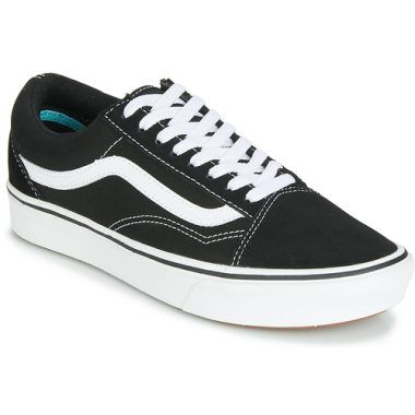 Sneakers Uomo Vans COMFYCUSH OLD SKOOL Nero: stile senza tempo e comfort eccezionale. Queste iconiche scarpe sportive offrono un design classico, perfetto per ogni occasione. Realizzate con la tecnologia COMFYCUSH per un'ammortizzazione superiore, queste sneakers garantiscono un'ottima aderenza e un look trendy. Ideali per chi cerca eleganza e praticità, le Vans COMFYCUSH OLD SKOOL nere sono un must-have nel guardaroba di ogni appassionato di moda.