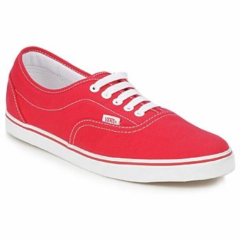 Sneakers uomo Vans LPE Rosso, stile casual e design moderno, ideali per un look quotidiano. Comfort e versatilità assicurati con queste scarpe trendy, perfette per ogni occasione. Acquista ora le Vans LPE Rosso per un tocco di freschezza al tuo outfit!