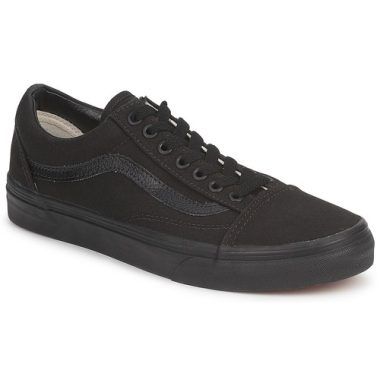 Sneakers Uomo Vans OLD SKOOL Nero - Scarpe casual in pelle nera con design iconico, suola in gomma resistente e comoda, perfette per uno stile streetwear alla moda. Acquista ora le Vans OLD SKOOL Nero per un look trendy e versatile.