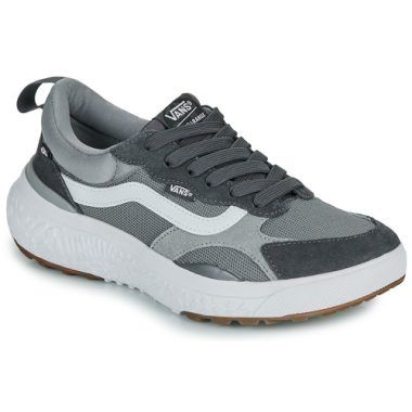 Sneakers uomo Vans UltraRange Neo VR3 grigio, design moderno e confortevole, perfette per un look casual e sportivo. Ideali per ogni occasione, queste scarpe offrono un'ottima ammortizzazione e sostegno, rendendole l'accessorio perfetto per gli amanti della moda e del comfort. Acquista le Vans UltraRange Neo VR3 grigio per un tocco di stile unico nel tuo guardaroba.
