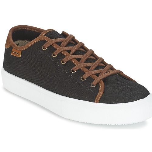 Sneakers Uomo Victoria BASKET LINO DETALLE MARRON Nero, eleganti e alla moda, perfette per un look casual e trendy. Realizzate in materiali di alta qualità, queste sneakers offrono comfort e stile, ideali per ogni occasione. Acquista ora le tue Victoria BASKET LINO DETALLE MARRON Nero e completa il tuo guardaroba con un tocco di classe.