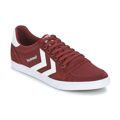 Sneakers uomo hummel STADIL CANEVAS LOW Bordeaux, eleganti e versatili, ideali per il tempo libero e lo sport. Design moderno con tomaia in tela resistente, suola comfort per un'ottima aderenza. Perfette per completare il tuo look casual o sportivo, queste sneakers sono un must-have nella tua collezione di calzature. Acquista ora le hummel STADIL CANEVAS LOW Bordeaux per un tocco di stile e comfort.