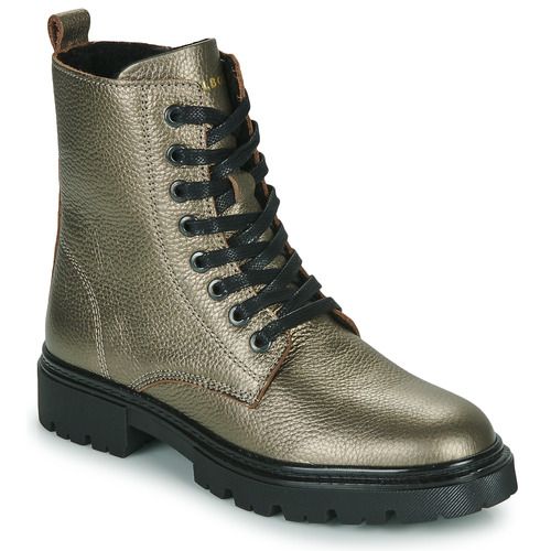 Stivaletti Bullboxer per bambina ragazza AJS500E6LCPGD in oro, eleganti e alla moda, ideali per ogni occasione. Realizzati con materiali di alta qualità, questi stivaletti offrono comfort e stile per le piccole fashioniste. Perfetti per completare l'outfit, disponibili in diverse misure. Acquista ora per dare un tocco di lusso al guardaroba della tua bambina!