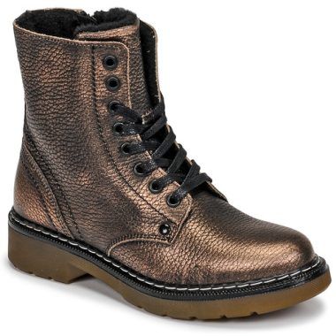 Stivaletti Bullboxer per bambina ragazza, modello AOL501E6LGCHAM, di colore marrone. Scarpe eleganti e comode per il tuo bambino, ideali per la stagione autunnale e invernale. Realizzate con materiali di alta qualità per garantire durata e comfort. Perfette per ogni occasione, dal giorno in scuola al tempo libero. Acquista ora gli stivaletti Bullboxer per un look alla moda!