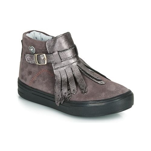Stivaletti Catimini per bambina ragazza modello RUTABAGA in morbido tessuto grigio, ideali per ogni occasione. Design alla moda, comfort eccezionale e suola antiscivolo per una camminata sicura. Perfetti per completare il look delle piccole fashioniste. Acquista ora gli stivaletti Catimini RUTABAGA grigi per un inverno trendy e confortevole.