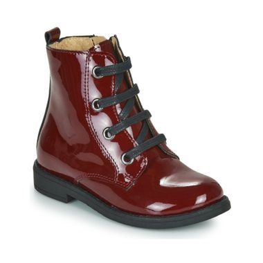 Stivaletti bambina ragazza Citrouille et Compagnie HEMANU in colore rosso, perfetti per ogni occasione. Scarpe eleganti e comode, ideali per la stagione. Acquista ora il miglior stile per le tue piccole!