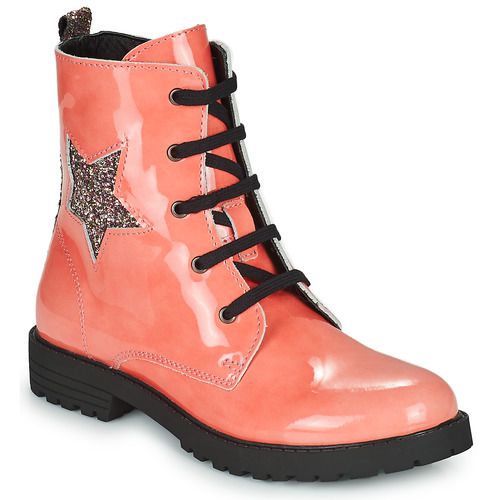 Stivaletti bambina ragazza Citrouille et Compagnie PICOTI Rosa, eleganti e alla moda, ideali per completare il look delle piccole fashioniste. Realizzati in materiali di alta qualità, offrono comfort e stile, perfetti per ogni occasione. Scopri la collezione di scarpe per bambine e valorizza il guardaroba della tua bimba con i stivaletti PICOTI di Citrouille et Compagnie.