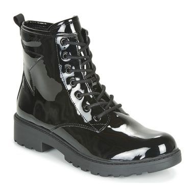 Stivaletti bambina ragazza Geox J CASEY GIRL in Nero, eleganti e confortevoli, ideali per ogni occasione. Perfetti per completare il look delle piccole, questi stivaletti offrono un’ottima traspirabilità e supporto. Scopri il comfort e lo stile con gli stivaletti Geox, perfetti per la stagione invernale.