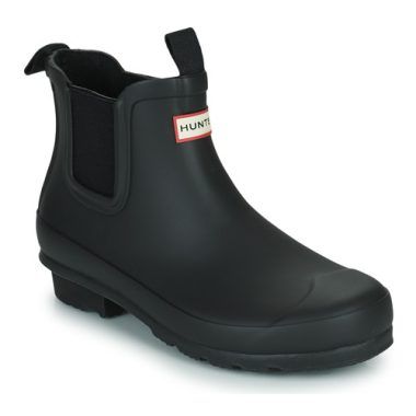 Stivaletti Hunter ORIGINAL KIDS CHELSEA neri per bambina ragazza, realizzati in gomma impermeabile, ideali per ogni stagione. Design elegante e comfort ottimale, perfetti per affrontare la pioggia e le avventure all'aperto. Scarpe resistenti e facili da indossare, adatte per un look trendy e pratico. Acquista ora per garantire il massimo stile e protezione ai piedi delle tue piccole!