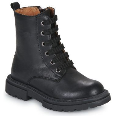 Stivaletti bambina ragazza Little Mary MINA in nero, eleganti e comodi, ideali per ogni occasione. Scopri il design alla moda e la qualità dei materiali di questi stivaletti per bambini, perfetti per completare il look delle più piccole. Acquista ora per garantire stile e comfort durante tutto l'inverno!