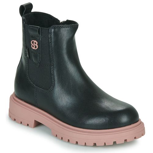 Stivaletti S.Oliver per bambina ragazza 45412-41-054 in nero, perfetti per ogni occasione. Design elegante, materiali di alta qualità e comfort ottimale per i piedi delle tue piccole. Acquista ora gli stivaletti S.Oliver e aggiungi stile e praticità al guardaroba della tua bambina.
