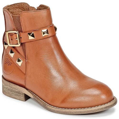 "Stivaletti bambini ragazza Young Elegant People CELIAL in marrone, eleganti e confortevoli, perfetti per ogni occasione. Scopri la qualità e lo stile degli stivaletti Young Elegant People, progettati per le piccole fashioniste."
