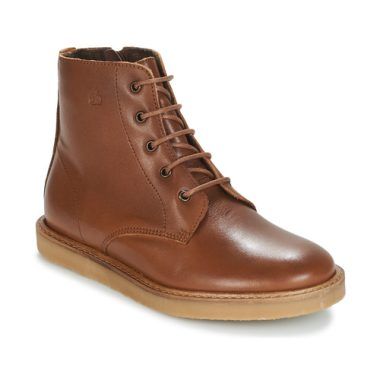 Stivaletti bambino ragazzo Citrouille et Compagnie HATINE marrone, realizzati in pelle di alta qualità, ideali per l'autunno e l'inverno. Design elegante e funzionale, perfetti per ogni occasione. Confortevoli e resistenti, questi stivaletti sono un must-have per i piccoli fashionisti. Disponibili in diverse taglie per garantire una calzata perfetta. Acquista ora i stivaletti HATINE per aggiungere stile e comodità al guardaroba del tuo bambino.