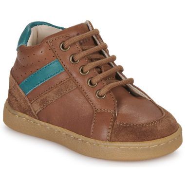 Stivaletti bambino ragazzo Little Mary ANDREA Marrone, eleganti e comodi, ideali per ogni occasione. Realizzati con materiali di alta qualità per garantire comfort e durata. Perfetti per il tuo piccolo avventuriero. Acquista ora per un look alla moda e funzionale!
