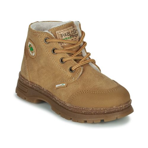 Stivaletti Pablosky per bambino ragazzo, modello 507481 in marrone, realizzati con materiali di alta qualità per garantire comfort e durata. Ideali per ogni occasione, questi stivaletti offrono una calzata perfetta e un design trendy per i più giovani. Perfetti per l'uso quotidiano e facilmente abbinabili a vari outfit, gli stivaletti Pablosky sono la scelta ideale per i genitori attenti allo stile e alla comodità dei propri figli. Acquista ora i Pablosky Stivaletti bambino ragazzo 507481 marrone per un'esperienza di moda e funzionalità.