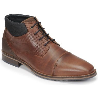 Stivaletti Uomo Bullboxer VARESH ANKLE LACE Marrone, eleganti e comodi, ideali per ogni stagione. Realizzati in materiale di alta qualità, questi stivaletti offrono una vestibilità perfetta e un design moderno. Perfetti per un look casual e alla moda, sono l'accessorio ideale per completare il tuo outfit. Disponibili ora per gli amanti dello stile e del comfort.