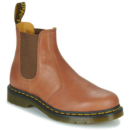 Stivaletti Uomo Dr. Martens 2976 SADDLE TAN CARRARA Marrone - Stivaletti eleganti e versatili, realizzati in pelle di alta qualità, perfetti per ogni occasione. Design robusto e comfort imbattibile, ideali per un look casual-chic. Scopri il comfort e lo stile senza tempo dei Dr. Martens 2976, ottimi per il tuo guardaroba.