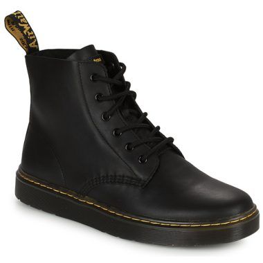 Stivaletti Uomo Dr. Martens THURSTON CHUKKA BLACK LUSSO in Nero, caratterizzati da un design elegante e versatile. Realizzati con materiali di alta qualità per garantire comfort e durata, questi stivaletti sono perfetti per ogni occasione. Ideali per un look alla moda, offrono un'ottima aderenza e supporto. Aggiungi un tocco di stile al tuo guardaroba con i Dr. Martens THURSTON CHUKKA BLACK LUSSO.