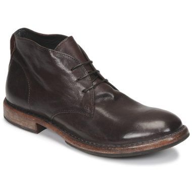 Stivaletti Uomo Moma 50305B-CU-EBANO in Marrone, eleganti e confortevoli, ideali per un look casual e alla moda. Realizzati con materiali di alta qualità, offrono durata e stile per ogni occasione. Perfetti per completare il tuo guardaroba maschile.