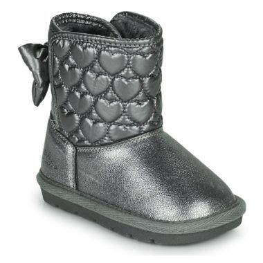 Stivali Chicco CETANA Argento per bambina ragazza, eleganti e alla moda, ideale per ogni occasione. Realizzati in materiali di alta qualità, offrono comfort e stile. Perfetti per completare l'outfit delle piccole fashioniste. Disponibili in diverse taglie, questi stivali sono un must-have per la stagione.