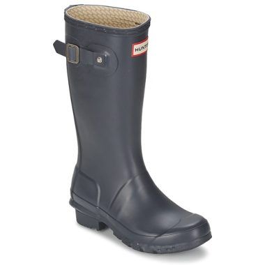 Stivali bambina ragazza Hunter ORIGINAL JUNIORS in colore Blu, progettati per garantire comfort e stile durante le avventure all'aperto. Questi stivali impermeabili offrono una protezione ottimale e un design trendy, perfetti per ogni stagione. Scopri la qualità e la durabilità del marchio Hunter, ideale per le piccole esploratrici. Acquista ora per un look alla moda e una comodità senza pari.