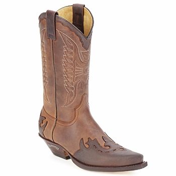 Stivali Uomo Sendra boots DAVIS Marrone - Eleganti e robusti stivali in pelle, ideali per un look casual e raffinato. Perfetti per ogni occasione, con suola resistente per il massimo comfort. Scopri il tuo stile unico con i Sendra boots DAVIS.