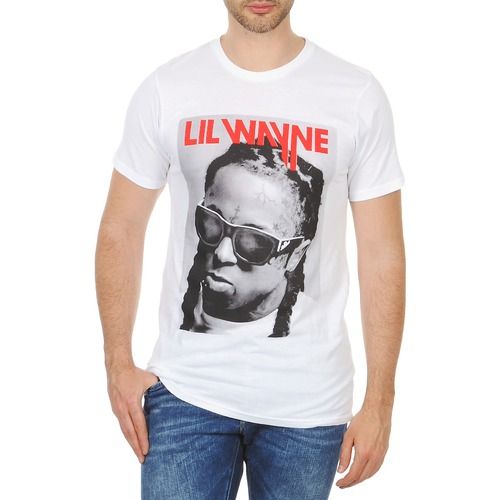 T-shirt uomo Eleven Paris APY M Bianco, maniche corte, stile casual e moderno, ideale per outfit estivi. Realizzata in cotone di alta qualità, offre comfort e traspirabilità. Perfetta per abbinamenti con jeans o pantaloni chinos, rappresenta un must-have per gli amanti della moda. Scopri il look unico della t-shirt Eleven Paris, disponibile ora.