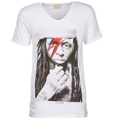 T-shirt Eleven Paris KWAY M Bianco da uomo, maniche corte, ideale per un look casual e trendy. Realizzata con materiali di alta qualità, offre comfort e stile per ogni occasione. Perfetta per abbinamenti estivi e outfit quotidiani. Acquista ora la T-shirt Eleven Paris KWAY M Bianco per aggiungere un tocco di moda al tuo guardaroba.