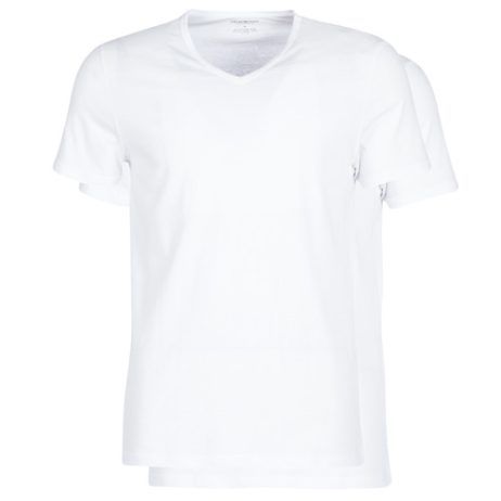T-shirt da uomo Emporio Armani CC722-PACK DE 2 in bianco, maniche corte, ideale per un look casual ed elegante. Perfetta per ogni occasione, questa T-shirt rappresenta lo stile contemporaneo del marchio Emporio Armani. Acquista ora per un outfit impeccabile e alla moda.