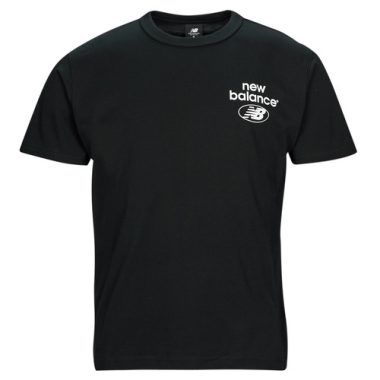 T-shirt uomo New Balance Essentials Logo T-Shirt nera, maniche corte, ideale per il casual wear. Realizzata con materiali di alta qualità, garantisce comfort e stile. Perfetta per un look sportivo e alla moda, da abbinare a jeans o pantaloni sportivi. Acquista ora la tua New Balance Essentials!