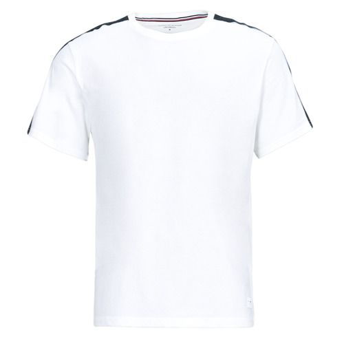T-shirt Tommy Hilfiger SS TEE LOGO Bianco per uomo, maniche corte, stile casual e moderno, ideale per il guardaroba maschile. Perfetta per abbinamenti versatili, questa T-shirt è un must-have per chi cerca comfort e tendenze di moda. Acquista ora per aggiungere un tocco di classe al tuo look quotidiano.