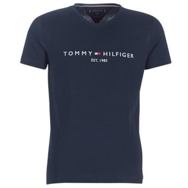 T-Shirt Uomo Tommy Hilfiger TOMMY FLAG HILFIGER TEE Marine, maniche corte, stile casual, moda uomo, acquisto online, alta qualità, logo distintivo Tommy Hilfiger.