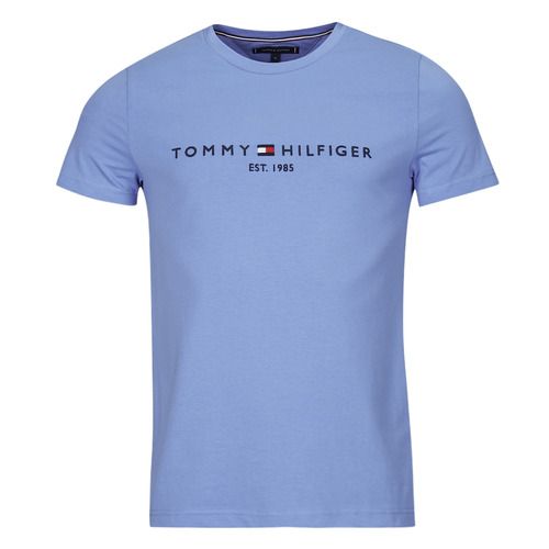 T-shirt uomo Tommy Hilfiger TOMMY LOGO TEE Blu, t-shirt maniche corte in cotone di alta qualità, logo iconico sul petto, ideale per un look casual e trendy. Perfetta per l'abbigliamento quotidiano e le uscite informali. Disponibile in diverse taglie.