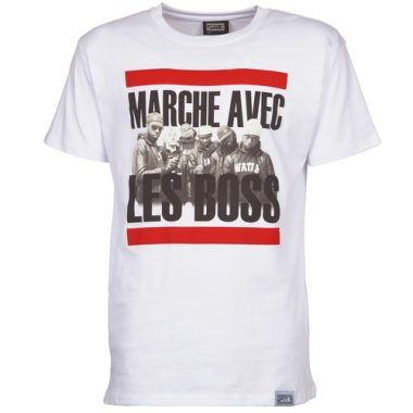 T-shirt uomo Wati B BOSS Bianco a maniche corte, stile casual, perfetta per ogni occasione. Realizzata in morbido cotone, offre comfort e versatilità. Ideale per outfit estivi e stagioni intermedie. Acquista ora la T-shirt Wati B BOSS per un look moderno e alla moda!