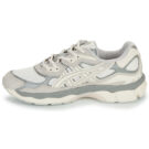 Baskets basses grises Asics GEL-NYC pour femme - Taille 4