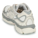 Baskets basses grises Asics GEL-NYC pour femme - Taille 5