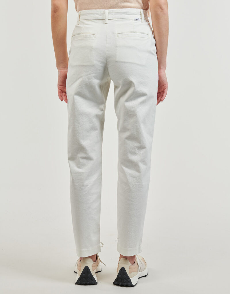Pantalone Chino Levis ESSENTIAL CHINO Bianco Pantaloni Chino Donna - 4