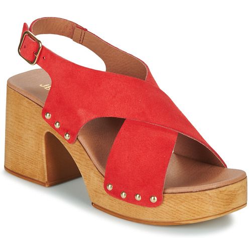 Zoccoli donna JB Martin AIMEE in rosso, elegantemente progettati per comfort e stile. Realizzati con materiali di alta qualità, questi zoccoli offrono un'ottima vestibilità e sono perfetti per ogni occasione. Aggiungi un tocco di moda al tuo guardaroba con i JB Martin AIMEE rossi. Qualità e design contemporaneo per le donne moderne.