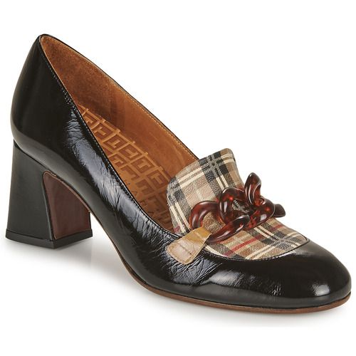 Décolleté Donna Chie Mihara ANATA in color Nero, caratterizzate da un design elegante e raffinato. Queste scarpe da donna offrono comfort e stile, ideali per ogni occasione. Perfette per completare outfit chic e professionali, le décolleté ANATA uniscono artigianalità e moda.