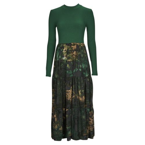 Abito lungo Desigual LENA multicolore per donna, caratterizzato da un design vibrante e moderno, ideale per occasioni speciali o look estivi. Questo abito elegante offre comfort e stile, perfetto da abbinare a sandali o tacchi alti. Acquista ora per un tocco di originalità nel tuo guardaroba!
