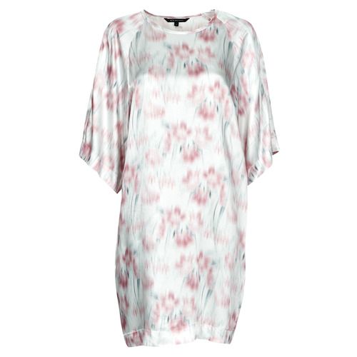 Abito corto Donna Armani Exchange 3RYA28 Multicolore, elegante e trendy, perfetto per ogni occasione. Realizzato con materiali di alta qualità, questo vestito offre un fit comodo e alla moda. Ideale per l'estate o per eventi speciali, aggiungi un tocco di stile al tuo guardaroba con questo abito versatile.