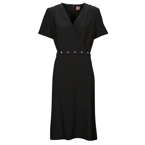 Abito corto Donna BOSS Diriva Nero, elegante e alla moda, realizzato in tessuto di alta qualità. Perfetto per occasioni speciali o serate eleganti, offre un design moderno e raffinato. Aggiungi un tocco di stile al tuo guardaroba con questo abito versatile. Disponibile in diverse taglie per adattarsi a ogni silhouette. Acquista ora e valorizza il tuo look con il BOSS Diriva Nero!