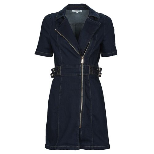 Abito corto da donna Morgan RZOE in blu, elegante e alla moda, perfetto per occasioni speciali o serate estive. Realizzato con materiali di alta qualità, offre comfort e stile. Perfetto da abbinare a tacchi alti o sandali, ideale per un look sofisticato. Scopri l'eleganza con il vestito corto Morgan RZOE blu.
