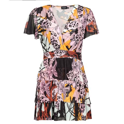 Abito corto multicolore Desigual VEST_CADIZ_ LACROI per donna, caratterizzato da un design vivace e alla moda, perfetto per l'estate. Indossalo per un look elegante e informale, ideale per occasioni speciali o uscite quotidiane. Scegli la freschezza e lo stile di Desigual con questo abito versatile e unico.