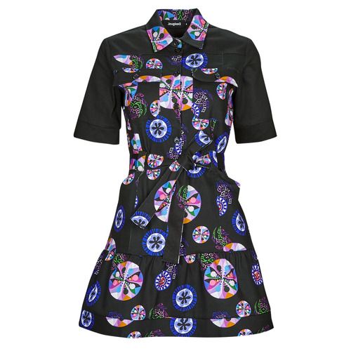 Abito corto da donna Desigual VEST_SINA in nero, elegante e moderno, perfetto per occasioni speciali o per l'uso quotidiano. Design raffinato e tessuto di alta qualità, ideale per un look trendy e alla moda. Perfetto per donne che amano lo stile unico e distintivo.