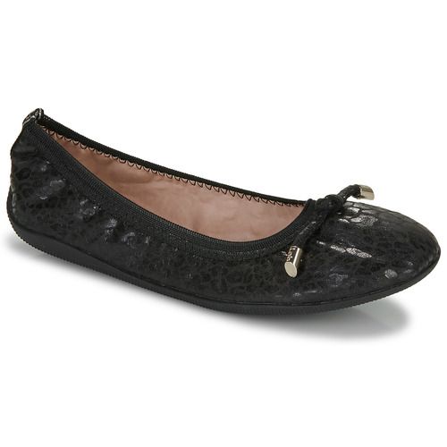 Ballerine AVA Nero di Les Petites Bombes, eleganti e comode scarpe da donna ideali per ogni occasione. Design raffinato e versatile, perfette per outfit casual o da sera. Acquista ora queste ballerine di alta qualità per un tocco di stile al tuo guardaroba.