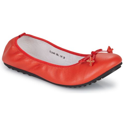 Ballerine Donna Mac Douglas ELIANE Arancio, eleganti e versatili, ideali per ogni occasione. Design raffinato e colore vivace, perfette per completare il tuo outfit con stile. Scarpe leggere e confortevoli, realizzate con materiali di alta qualità per garantire durata e comfort. Scopri le ballerine ELIANE di Mac Douglas nella tonalità arancio, un must-have per la stagione!