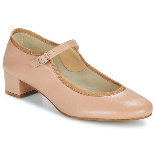 Ballerine FLAVIANA Beige di Betty London, eleganti e comode, perfette per ogni occasione. Design raffinato e trendy, ideali per il look quotidiano delle donne. Scarpe versatili in colore beige, ideali per outfit estivi o primaverili.