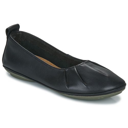 Ballerine Donna Camper RIGHT NINA in Nero, eleganti e comode, ideali per ogni occasione. Design stiloso, perfette per completare il tuo outfit quotidiano. Scarpe ballerine versatili e alla moda, must-have per la tua collezione.